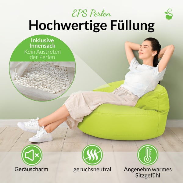 Frau entspannt auf einem limettengrünen Sitzsack mit EPS Perlen Füllung, inklusive Innensack, geräuscharm, geruchsneutral und angenehm warmes Sitzgefühl.