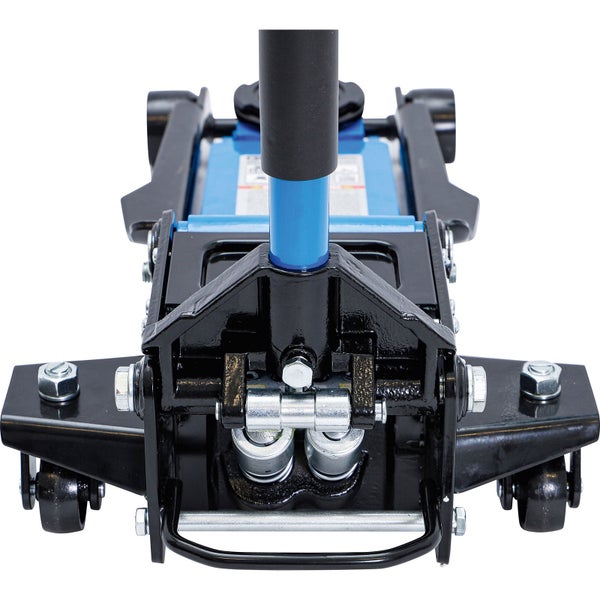 Teppich mit den Maßen 160 mal 230 Zentimeter und einer Toleranz von plusminus zwei Zentimetern