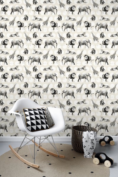 Tapete mit Tiermotiven in einem Kinderzimmer