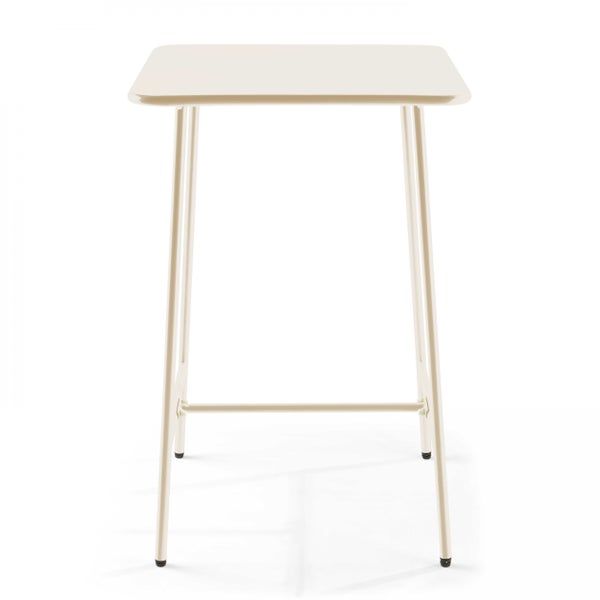 Quadratischer Stehtisch aus Metall in Cremeweiß mit abgerundeten Ecken und Fußstütze.