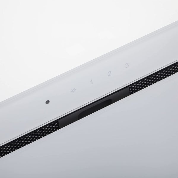 Nahaufnahme des Bedienfelds einer Dunstabzugshaube mit Touch-Steuerung für Licht und drei Leistungsstufen des Gebläses.