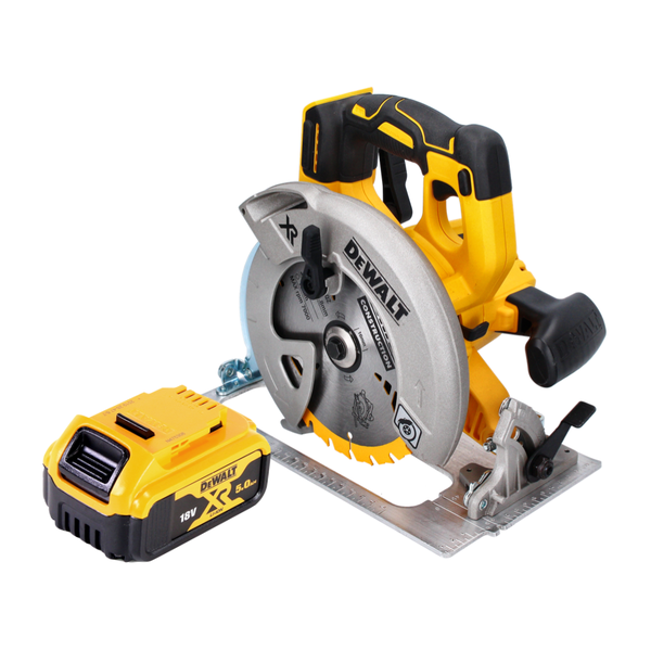 DeWALT Akku-Handkreissäge mit 18 Volt und 5,0 Ampèrestunden XR Lithium-Ionen-Akku, gelb und schwarz mit silbernem Sägeblatt.
