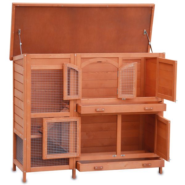 Zweistöckiger Kleintierstall aus Holz mit aufklappbarem Dach, Gittertüren und zwei ausziehbaren Wannen zur Reinigung.