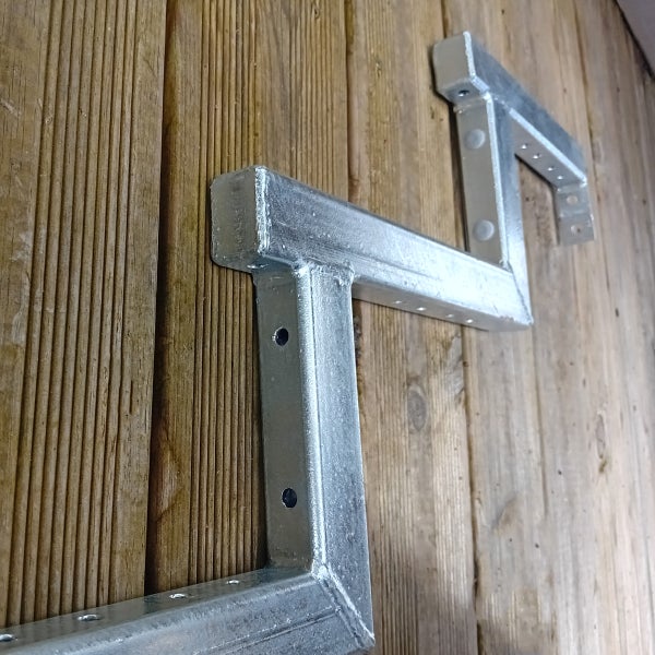 2er Set Stahl Treppenwange 8 Stufen - Option für Setzstufen-Höhe 136cm