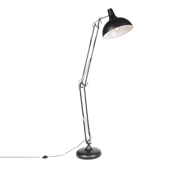 Schwenkbare Stehlampe mit Scherenarm für Wohnräume