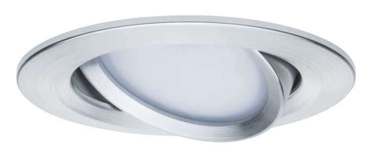 Anthrazitfarbenes, zweiflügeliges Einfahrtstor aus Aluminium mit horizontalen Lamellen und Ziermustern zwischen zwei weißen Pfosten.