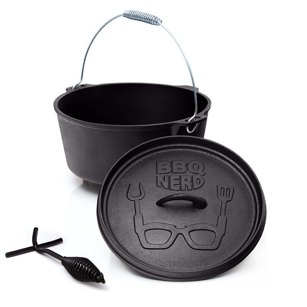 BBQ-Nerd Dutch Oven Starter 3,1L mit Füßen | bereits eingebrannt - preseasoned | Gusseisen Feuertopf, Bräter mit Deckel inkl. Deckelheber | Feuerfester Grill & Camping Kochtopf, Grilltopf