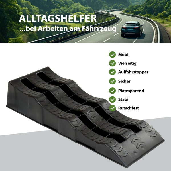 Schwarzer Auffahrkeil für Fahrzeuge mit geriffelter Oberfläche