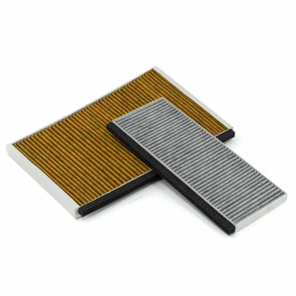 Zwei Innenraumfilter für Fahrzeuge