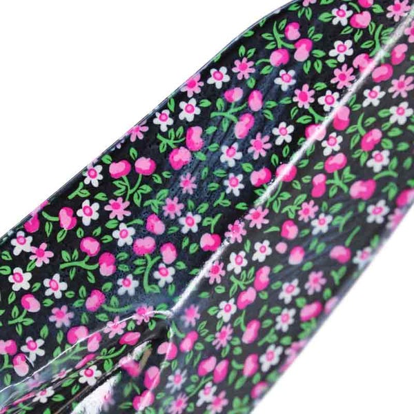 Blumenkelle mit Blumenmotiv