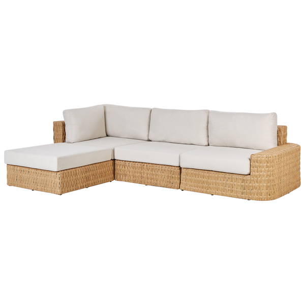L-förmiges Garten-Loungesofa aus Geflecht mit Polsterkissen.