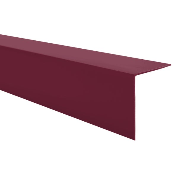 Winkelprofil aus Metall in Oxidrot.