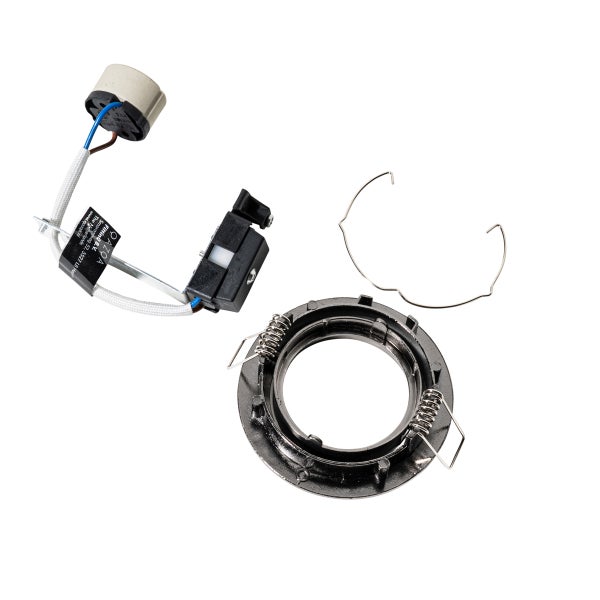 Einbaustrahler-Set bestehend aus einem Einbauring mit Haltefedern, einer Fassung mit Anschlussklemme und einem Sprengring.