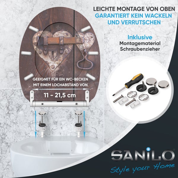 Sanilo WC-Sitz mit Holzdekor und Herzschloss, inklusive Montagematerial und Schraubendreher, für Lochabstände von 11 bis 21,5 Zentimeter, Sanilo Logo.