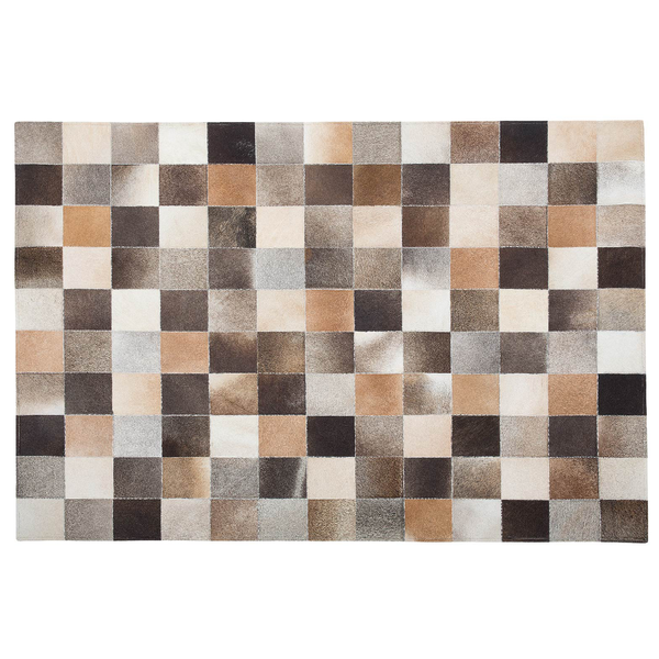 Rechteckiger Teppich aus Kuhfell im Patchwork Design mit quadratischem Schachbrettmuster