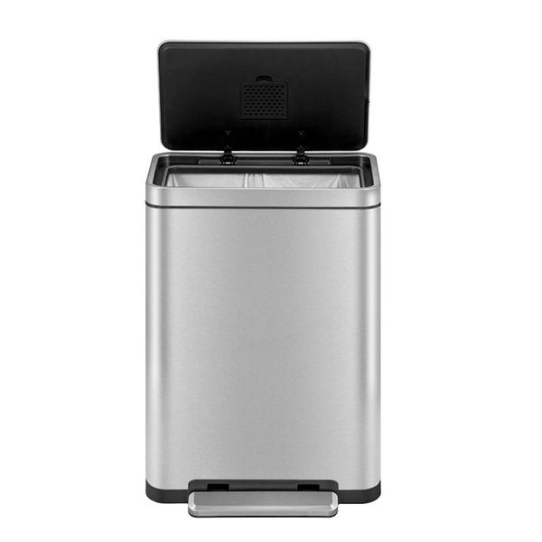 PROREGAL Stilvoller Rechteckiger Treteimer Mit Extra Breitem Pedal & Gedämpften Stay Open Deckel HxBxT 63,7 x 36,2 x 29,7 cm 30 Liter Silber