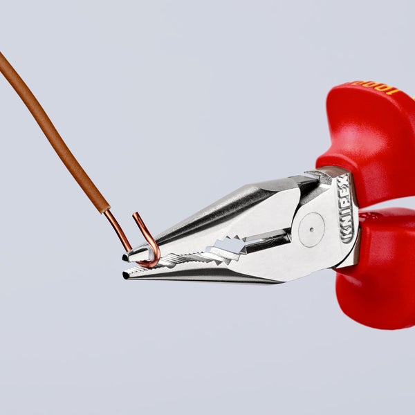 Knipex Spitzkombizange mit Befestigungsöse verchromt, isoliert mit Mehrkomponenten-Hüllen, VDE-geprüft; mit integrierter isolierter Befestigungsöse zum Anbringen einer Absturzsicherung 145 mm - 0826145TBK