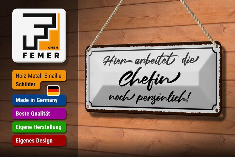 Blechschild Spruch 27x10cm hier arbeitet die Chefin noch Dekoration