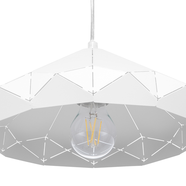 Pendelleuchte mit geometrischem Metallschirm und sichtbarem LED-Leuchtmittel im Filament-Design.