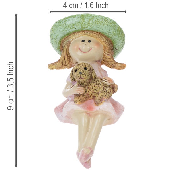 Dekofigur Mädchen mit Hut und Hund, Kantenhocker, Höhe 9 Zentimeter, Breite 4 Zentimeter.