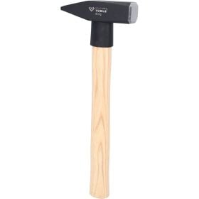 Schlosserhammer mit Holzstiel und einem Hammerkopf Gewicht von 500 Gramm
