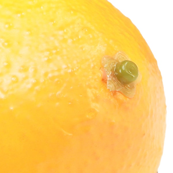 Detailaufnahme einer künstlichen Zitrone