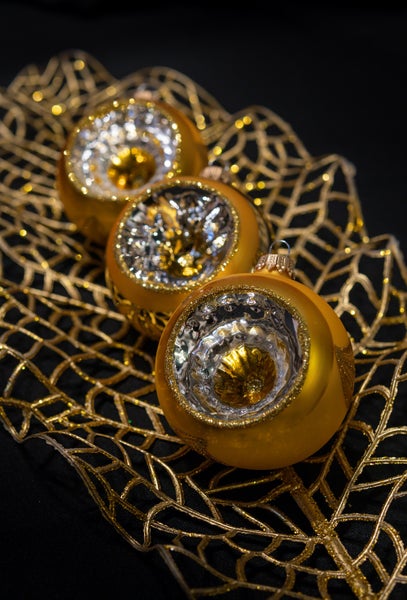 Gold /Satin-Gold 8cm Glasreflexsortiment, 3 versch. Reflexstyles, mundgeblasen, handdekoriert, 9 Stck., Weihnachtsbaumkugeln, Christbaumschmuck, Weihnachtsbaumanhänger