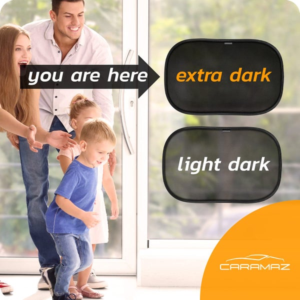 Zwei Caramaz Auto-Sonnenschutzblenden in extra dunkel und leicht dunkel vor einer hellen Szene mit einer Familie an einer Glastür. Caramaz Logo.