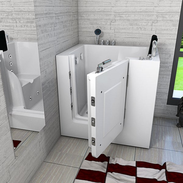Begehbare Badewanne mit Tür in einem Badezimmer