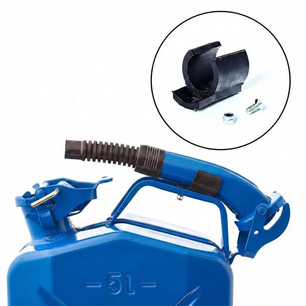 Blauer Kraftstoffkanister 5 Liter aus Metall mit schwarzem Auslaufrohr und Halteclip inklusive Befestigungsschraube.