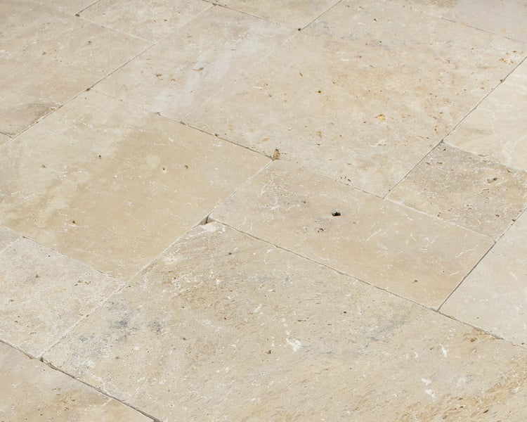 Wohnrausch Travertin Terrassenplatten RUSTIC LIGHT Römischer Verband 3 cm, getrommelt, beige