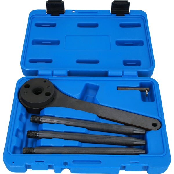 Werkzeugsatz in blauem Werkzeugkoffer