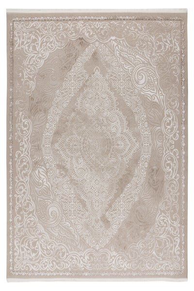 Rechteckiger Teppich mit ornamentalem Muster in Vintage Optik und Fransen an den kurzen Seiten.