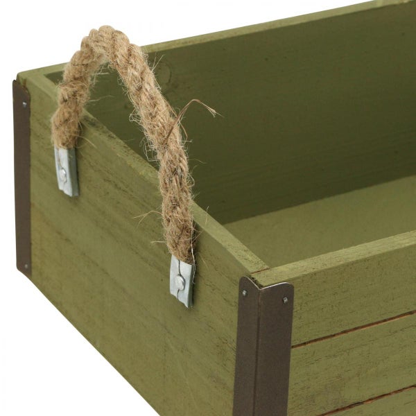 Holzkiste mit Seilgriffen und Metallverstärkungen