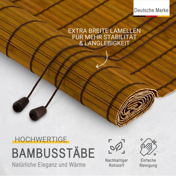 Aufgerolltes Bambusrollo mit extra breiten Lamellen und Zugschnur. Symbole für nachhaltigen Rohstoff und einfache Reinigung. Deutsche Marke.