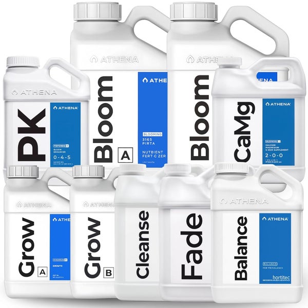 Verschiedene Flaschen von Athena Düngerprodukten für Wachstum, Blüte und Ausgleich