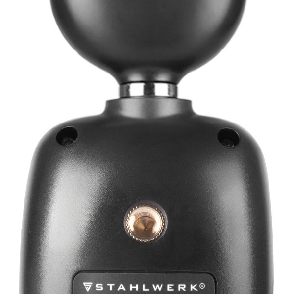 Detailansicht einer Mikrofonhalterung von STAHLWERK mit Stativanschluss