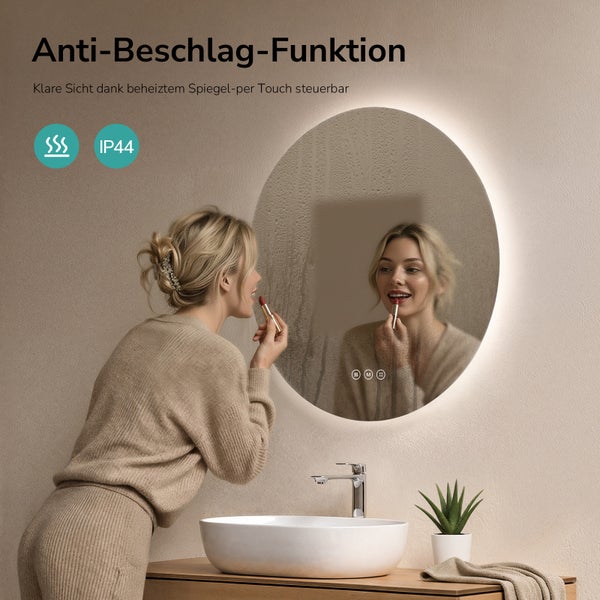 Spritzwassergeschützter runder beleuchteter Badezimmerspiegel mit beheizter Anti-Beschlag-Funktion und Berührungssteuerung in hellem Badezimmer.