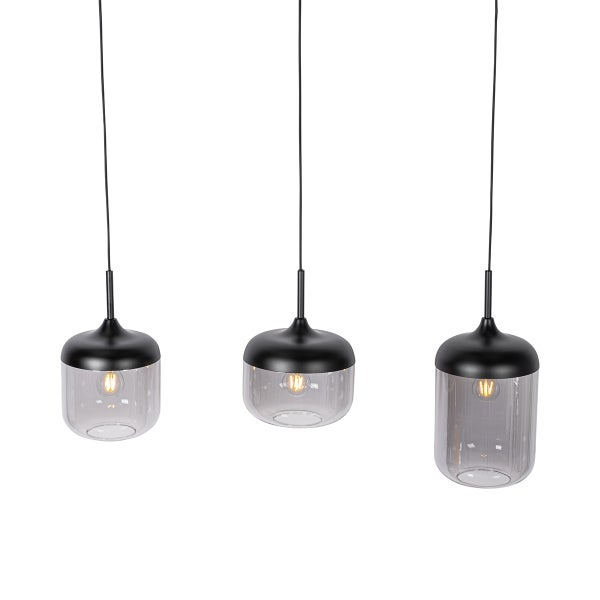 Hängeleuchte mit drei Glasschirmen