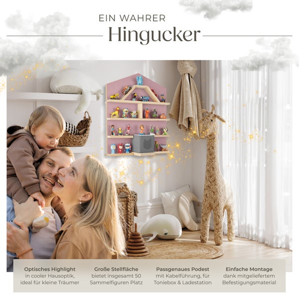 Gaultheria in einem Topf mit grünen Blättern und roten Beeren.