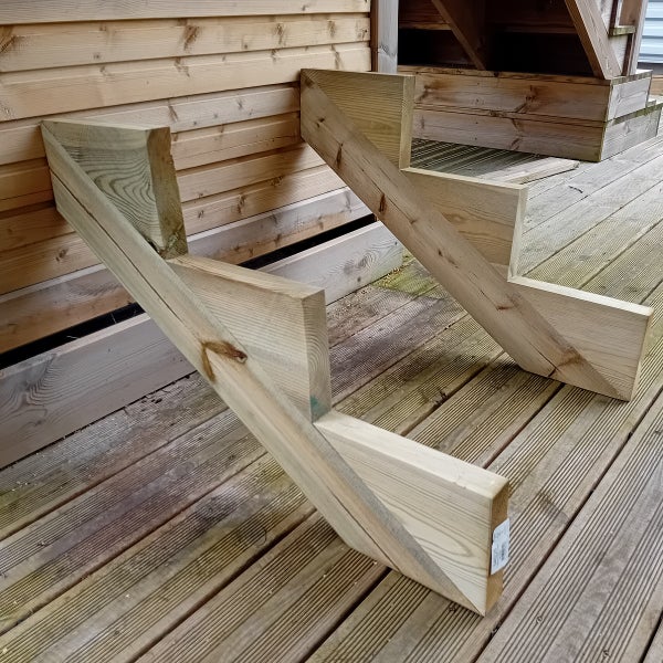 2er Set Treppenwange 3 Stufen aus KDI Holz für Gartentreppe, Außentreppe, Terrassentreppe n-Höhe 51cm
