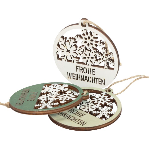 Weihnachtsbaumschmuck aus Holz mit der Aufschrift Frohe Weihnachten