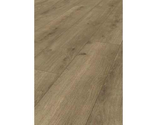 Nahaufnahme von Laminatboden in Holzoptik.