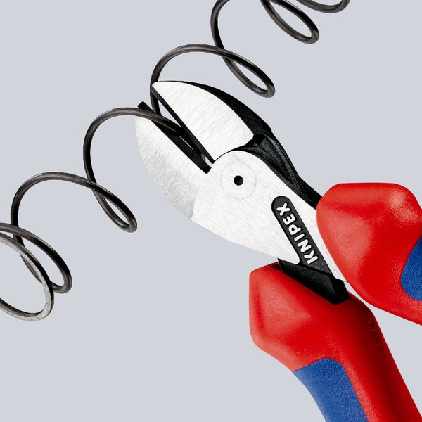 Knipex Seitenschneider schneidet Draht