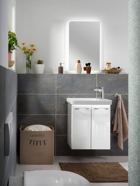 FACKELMANN MILANO Gäste WC Set 5 Teile / Waschbecken / Waschbeckenunterschrank / Waschbeckenbeleuchtung / Armatur / LED-Spiegel / Badmöbel Set mit Soft-Close / Korpus & Front: Weiß / Breite: 55 cm