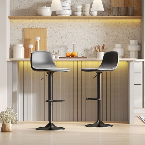 Drehbarer Barhocker mit höhenverstellbarem Sitz