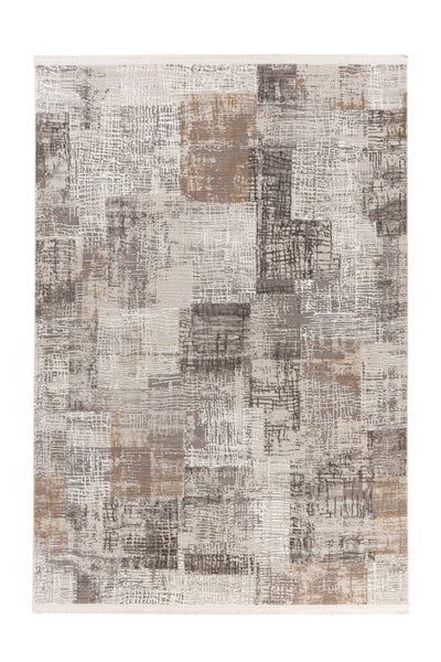 Teppich mit abstraktem Patchwork-Muster in Grau, Beige und Braun sowie feinen Fransen.