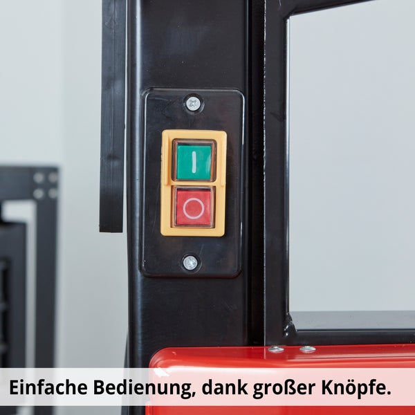 Detailaufnahme einer Steuerungseinheit mit zwei großen Knöpfen