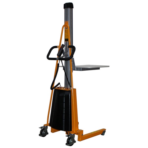 Materiallift mit Plattform