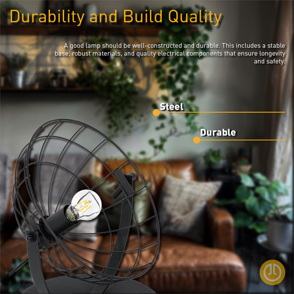 Tischleuchte mit Stahlrahmen und Glühbirne für den Innenbereich